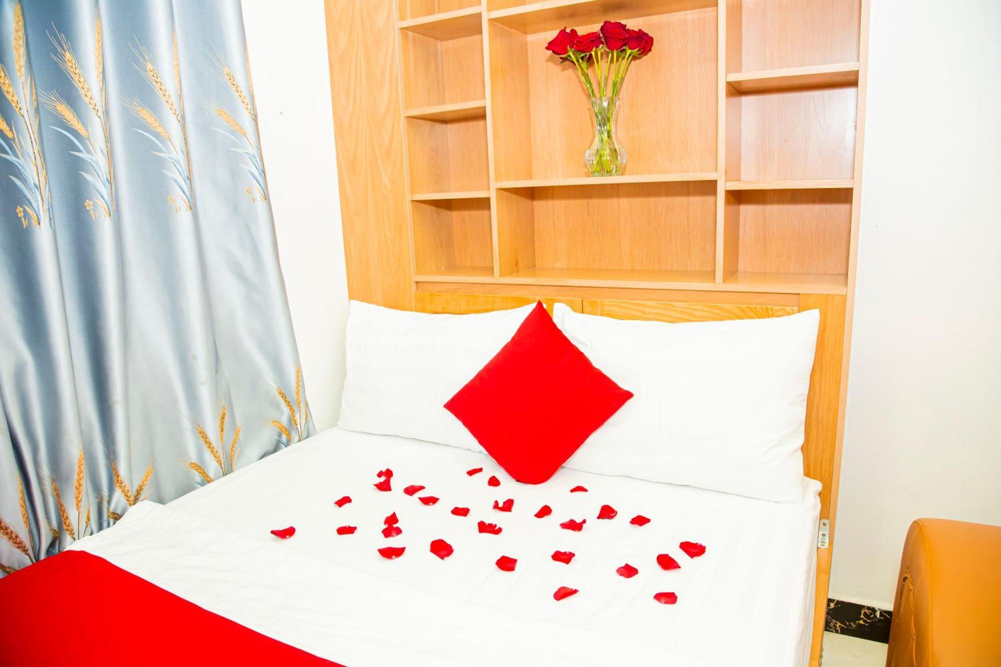 Gia Bao Hotel Quan 7 Хошимин Экстерьер фото